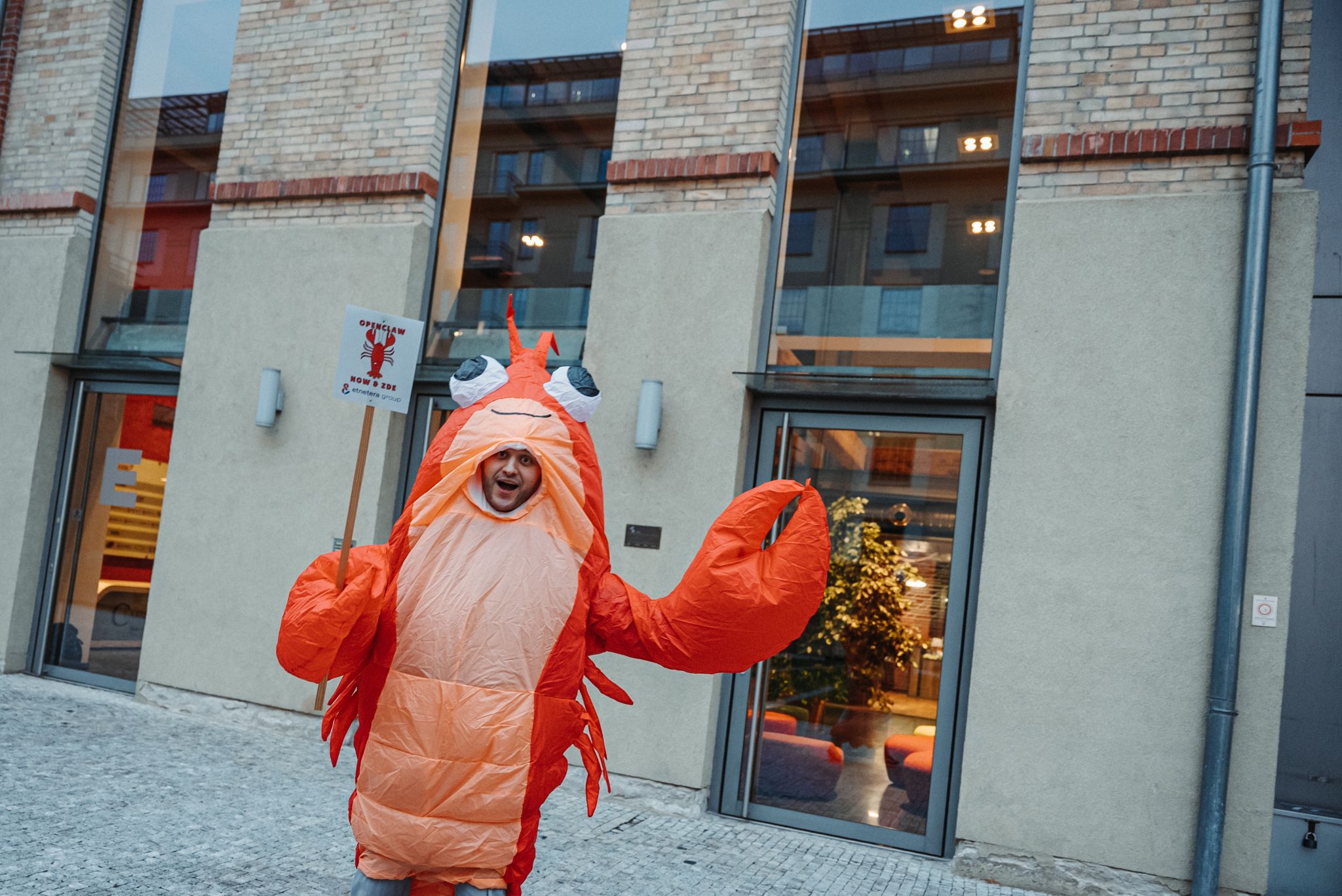 Sean Clawnery lobster mascot